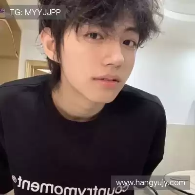 柳渤霆